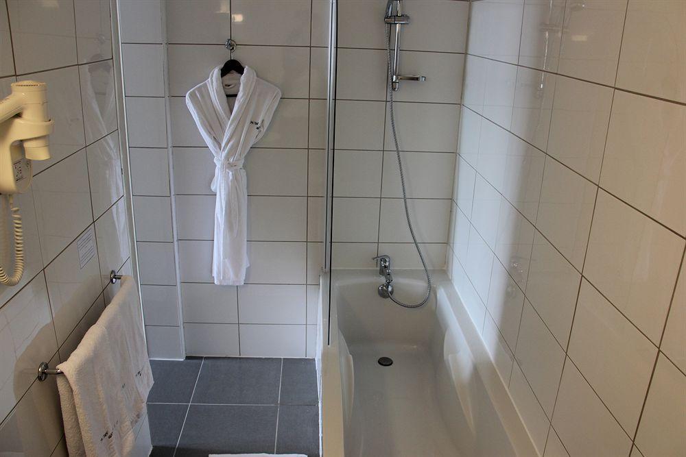Albert Premier Hotel Bagnoles-de-l'Orne Esterno foto
